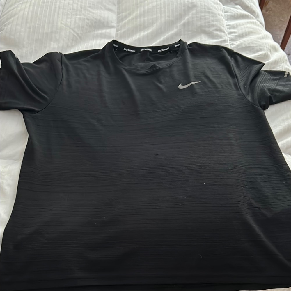 Nike Men's Black T-Shirt